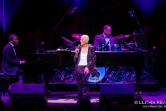 Dionne Warwick